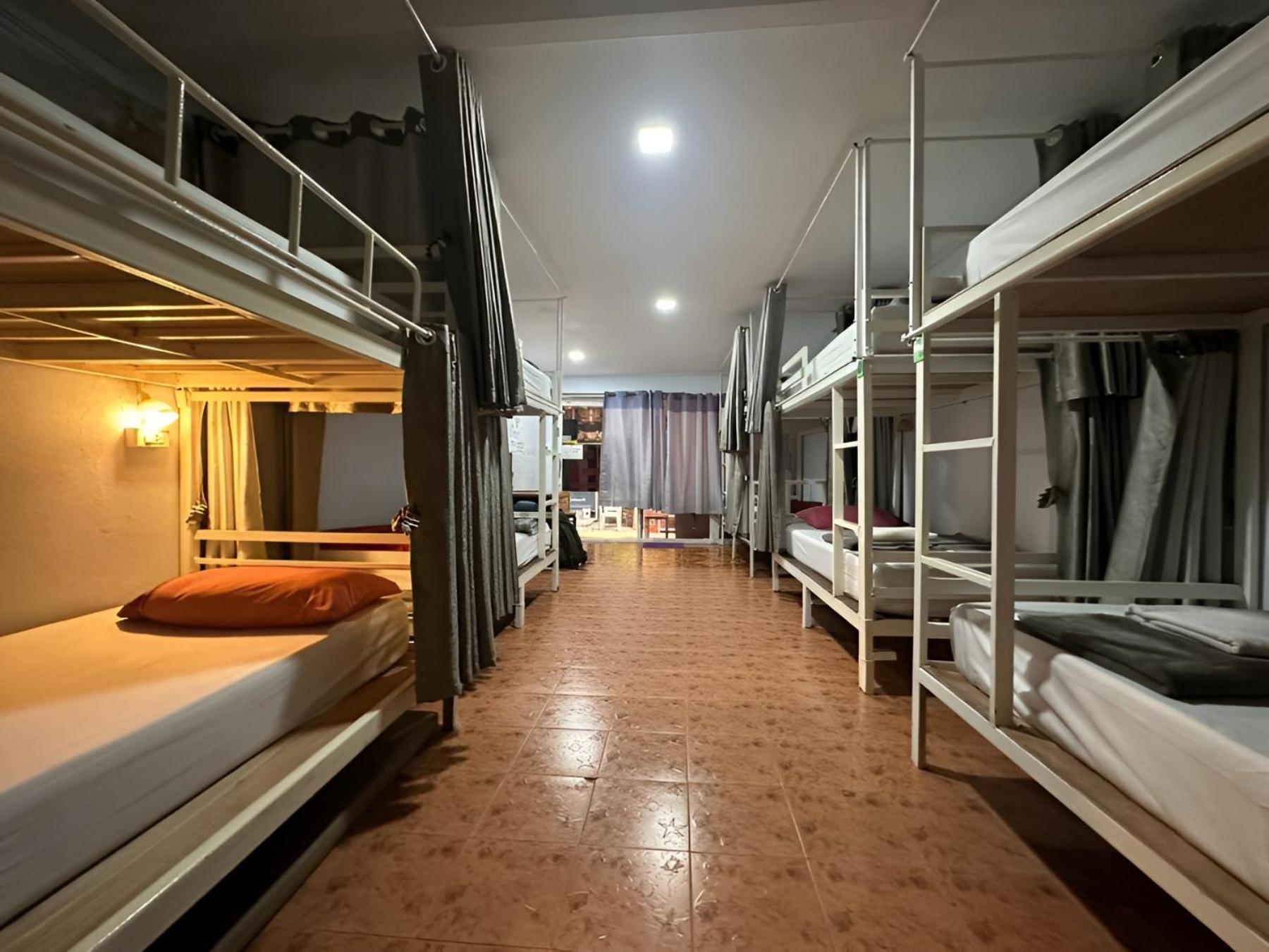 Hangover Hostel Phi Phi Don Εξωτερικό φωτογραφία